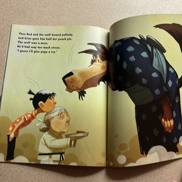 Lot of 2 Ninja themed books - Picture 8 of 9